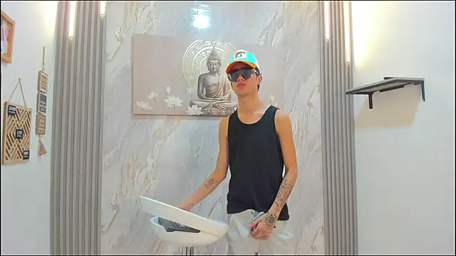 HEART_OF_MILAMBER live sex cam