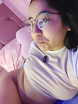 anni_ross's cam snapshot