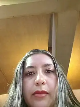 alana_69's cam snapshot