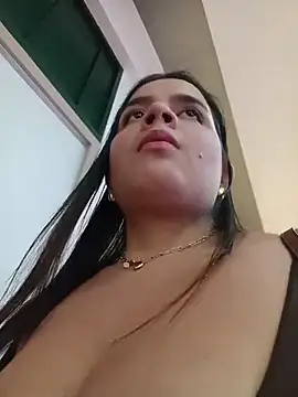 Julieth_hot-69's cam snapshot