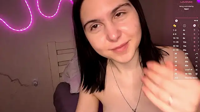 MyraLitterers's cam snapshot