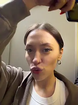 estalavista live sex cam