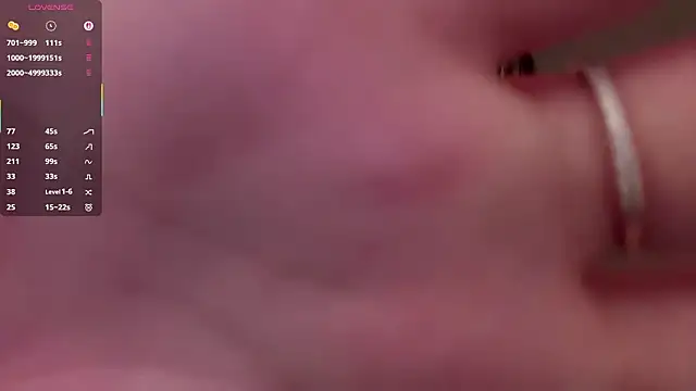 KiraBodrick live sex cam