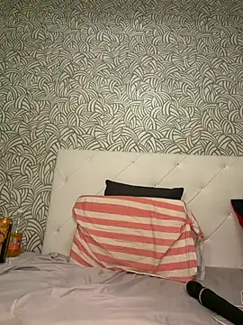 Take_Me_Awayy's cam snapshot