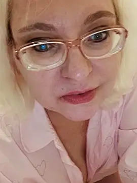 VikaKing's cam snapshot