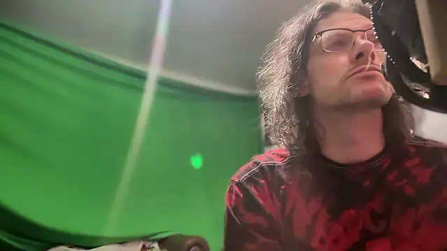 MasterDaddyCool's cam snapshot