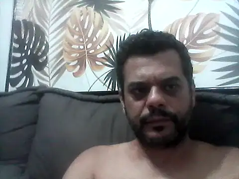 HornyBeachBoyBR's cam snapshot