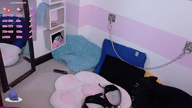 Catwhite_'s cam snapshot