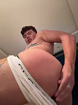 Logan_smith1 live sex cam