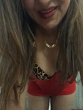 Julia_sexygirl_'s cam snapshot