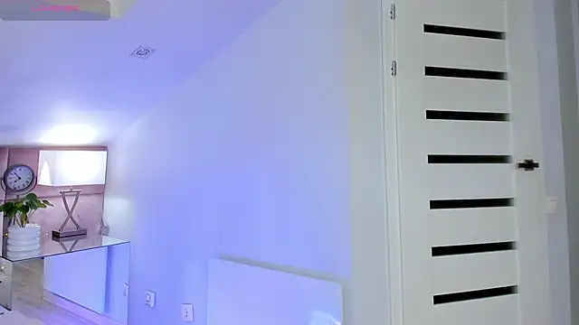 MiaMuse's cam snapshot