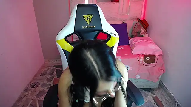 Little_bubu's cam snapshot