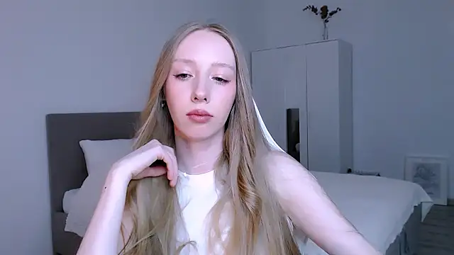 Luna_insniity's cam snapshot