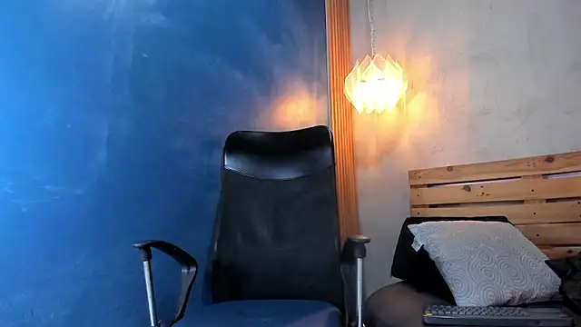 Daiisy_kiss's cam snapshot