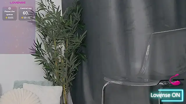 Suki_Sunshine's cam snapshot