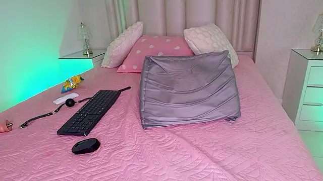 alanarose18's cam snapshot