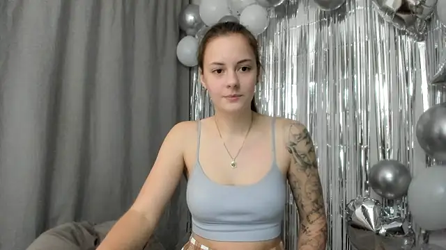 why_again_me's cam snapshot