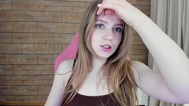 SelinSwarovski's cam snapshot