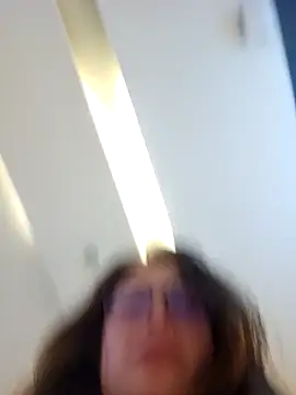 mmm-Virginia's cam snapshot