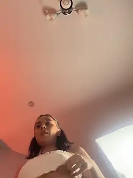 MiaNell live sex cam