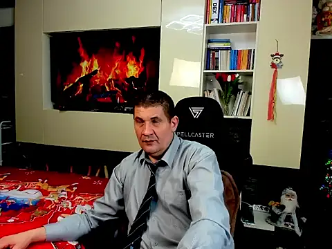 SpartacusDaddy48 live sex cam