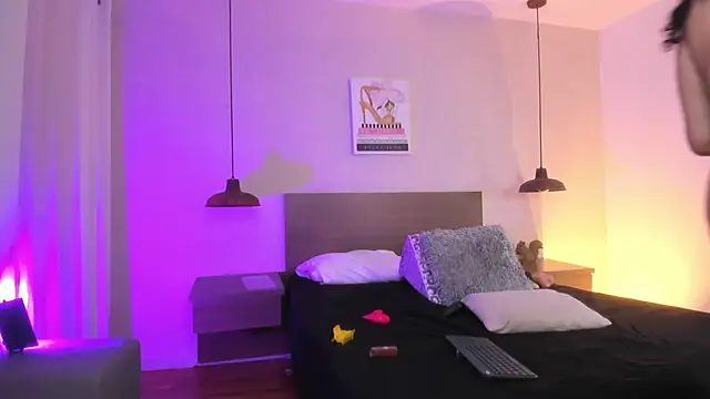 Katyrousee's cam snapshot