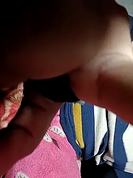 Yourhearbeat's cam snapshot