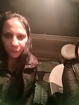 Lovmora's cam snapshot