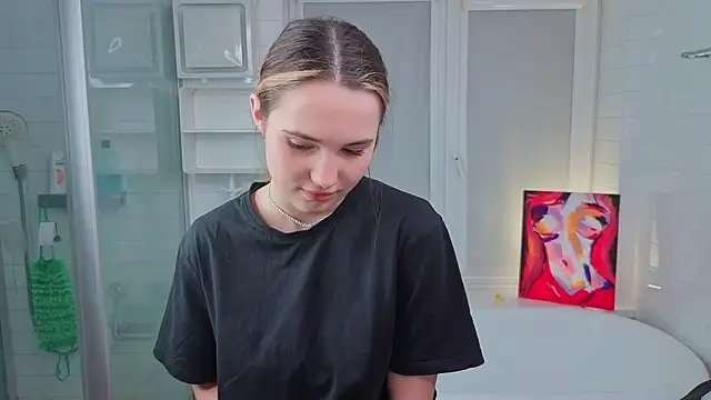 LeenaPuita live sex cam