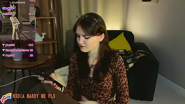 Dilara_xBaby's cam snapshot