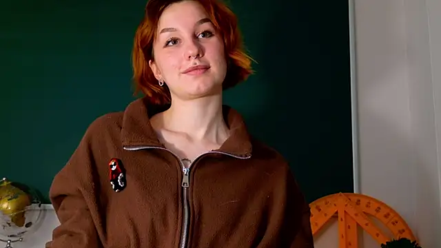 ClaireMathis's cam snapshot