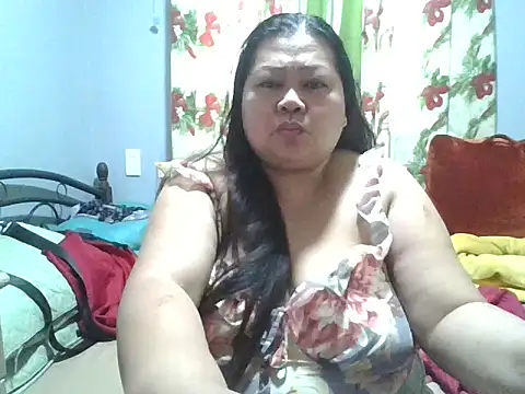 SimpleAsianBBW4y0u's cam snapshot