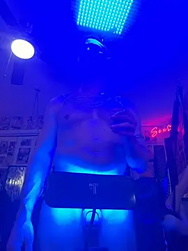 luvs2cumm69 live sex cam