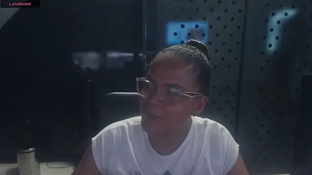 BayleyBanks live sex cam