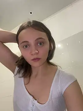 TheYourL's cam snapshot