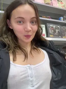 TheYourL live sex cam