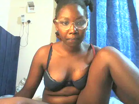 Lusttyy_'s cam snapshot