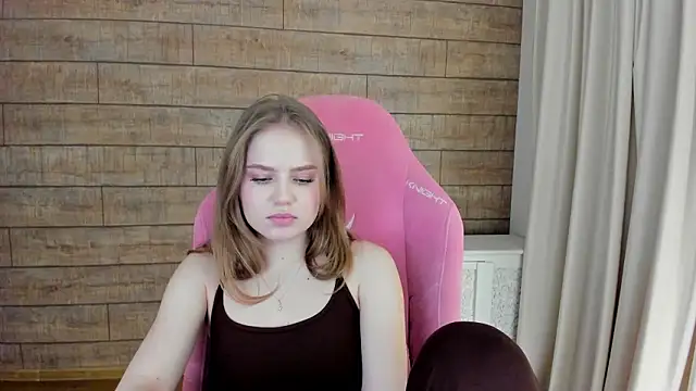 SelinSwarovski's cam snapshot