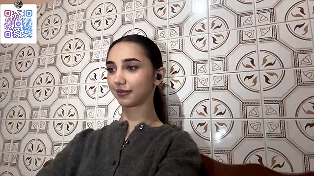 LinaMour's cam snapshot