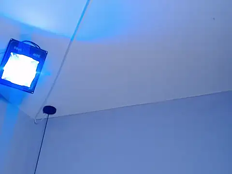 CATALINA_HIL9's cam snapshot