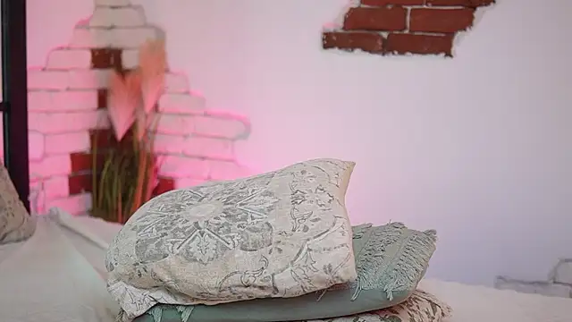 CallieDoll's cam snapshot