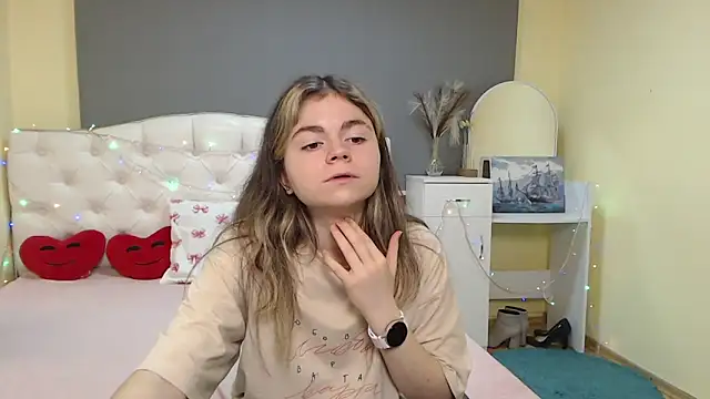 TinaRedly live sex cam