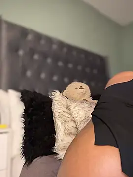 Hot_Mess18's cam snapshot