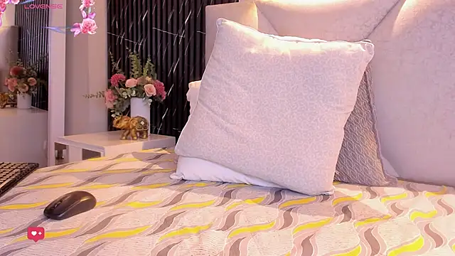 katrina_kaif_x's cam snapshot