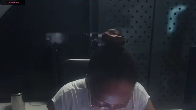 BayleyBanks live sex cam