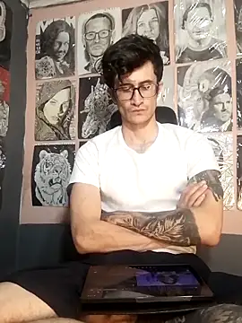 Loggan_donnelly's cam snapshot