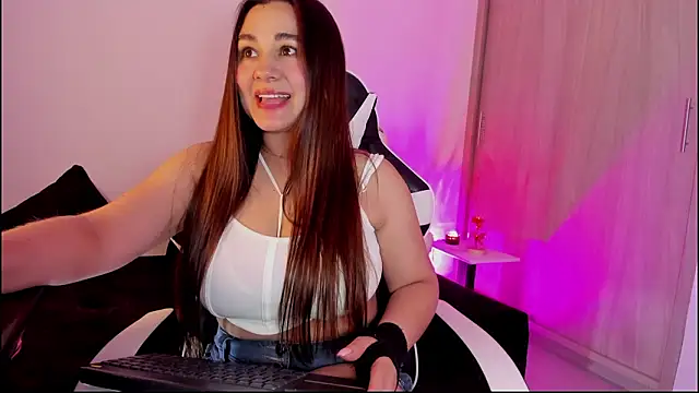 saray_mendozaa's cam snapshot