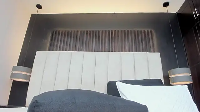 _Dania_Moore_'s cam snapshot