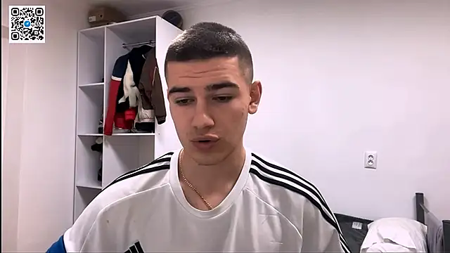 _BarePulse's cam snapshot