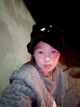 blonde_blg's cam snapshot